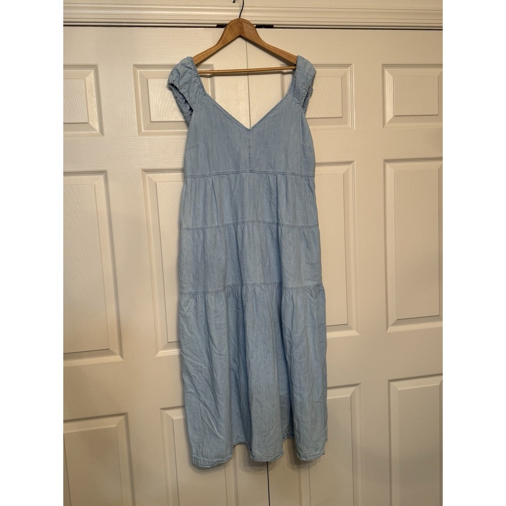 Old Navy Chambray Tiered Maxi Dress XL Denim Boho Smocked Cap Sleeve Pocket